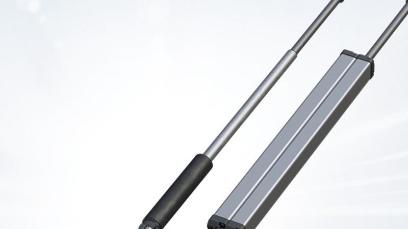 Zwei elektrische Edelstahl-Linearantriebe, geschlossen und geöffnet, zeigen robuste Bauweise.